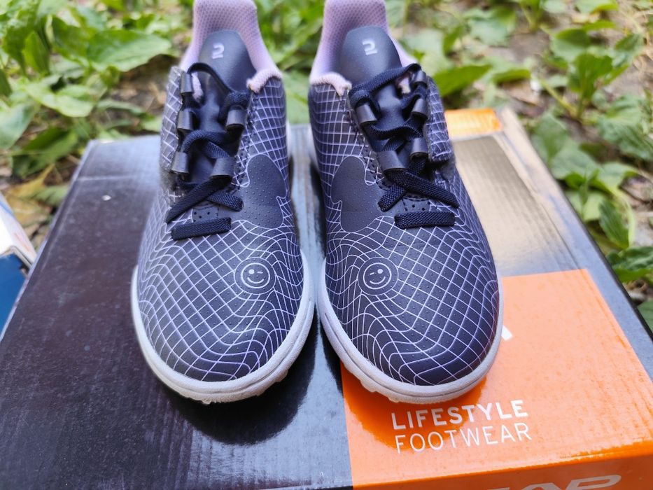 Adidași de fotbal mărime 31