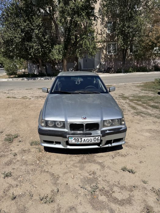 Продам бмв е36 318