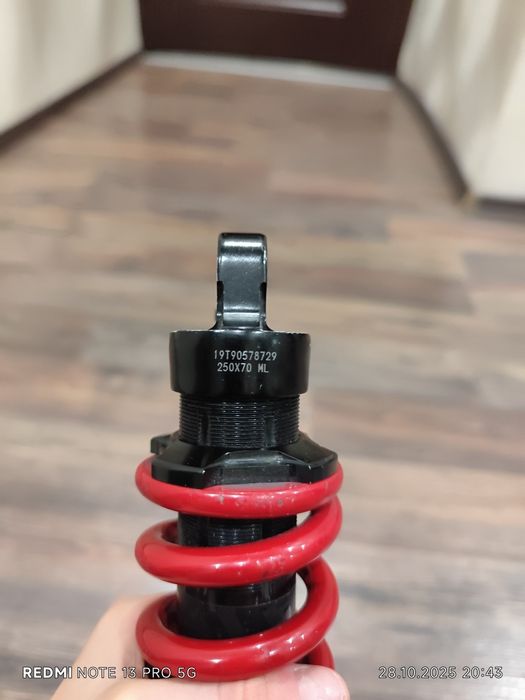 Шок за колело 250 милиметра Rockshox