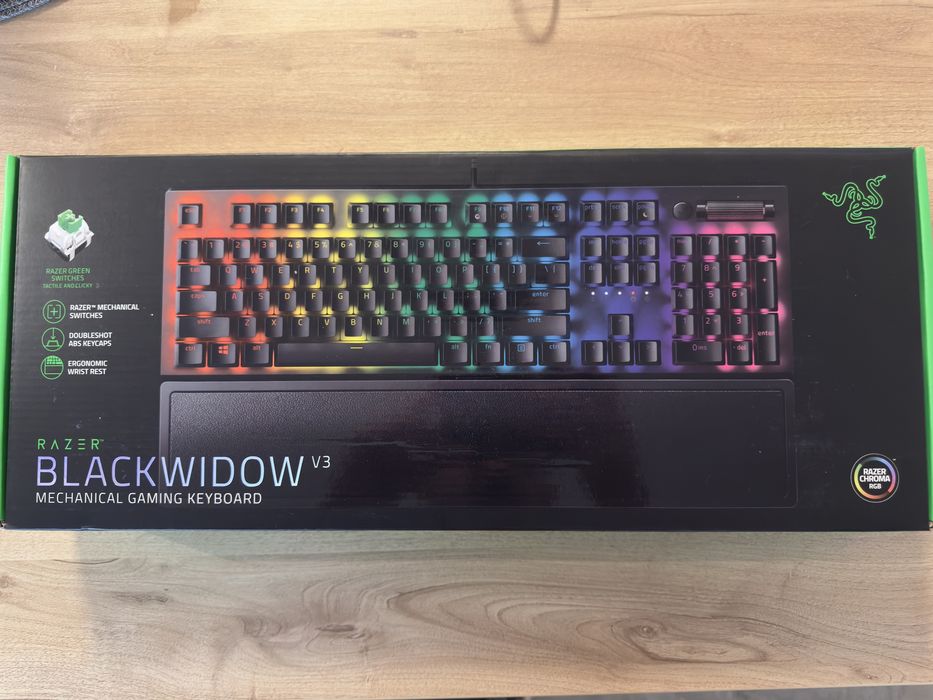 Razer BlackWidow V3 – механична геймърска клавиатура, като нова