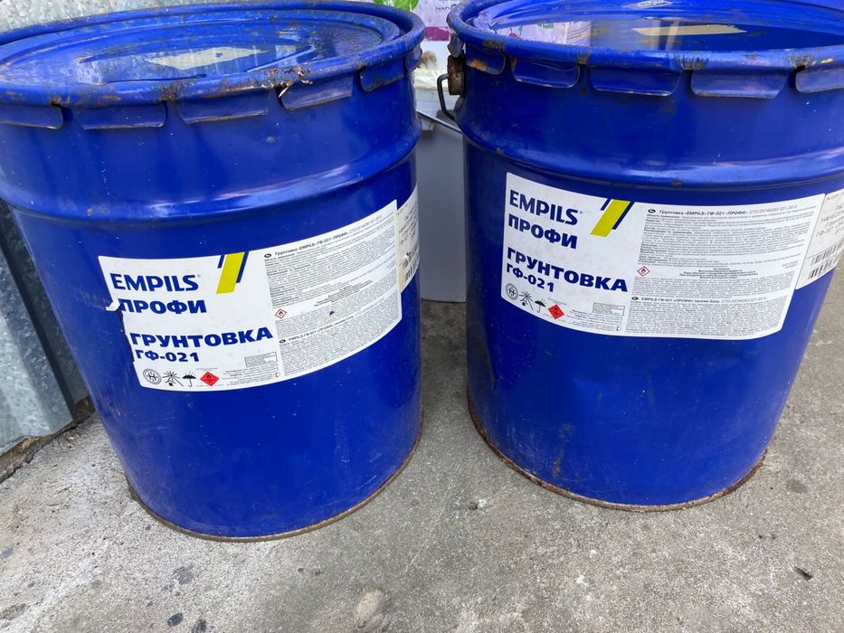 Серая грунтовка.