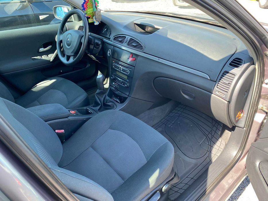 Рено Лагуна 1.6 ХЕЧБЕК 2005г Бензин! Най-здравият  бензинов двигател!