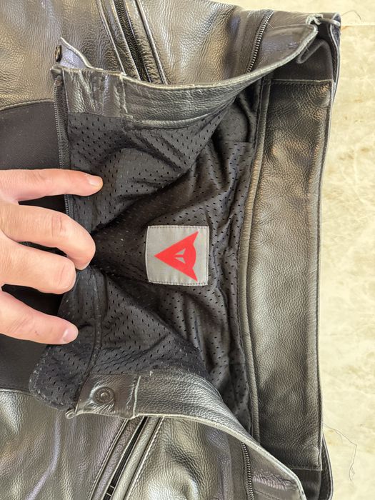 Pantaloni moto piele Dainese , marimea 44