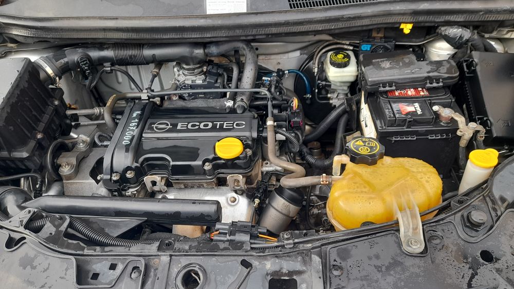 Опел корса D 2007 климатик 3700лв