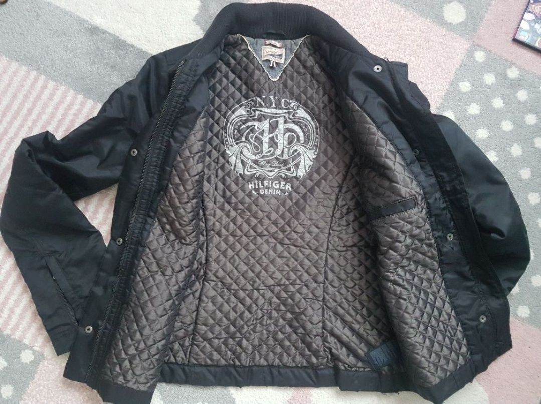 Geaca antivant Tommy Hifiger M