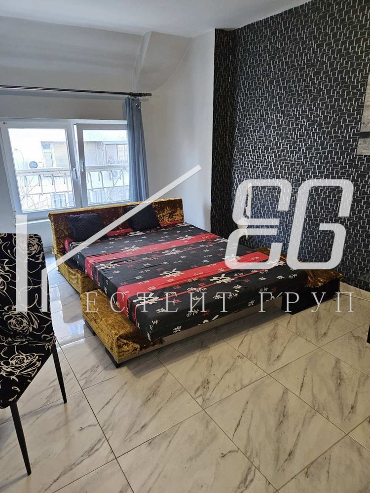 4-стаен в Варна-Зимно кино Тракия площ 117 цена 185000
