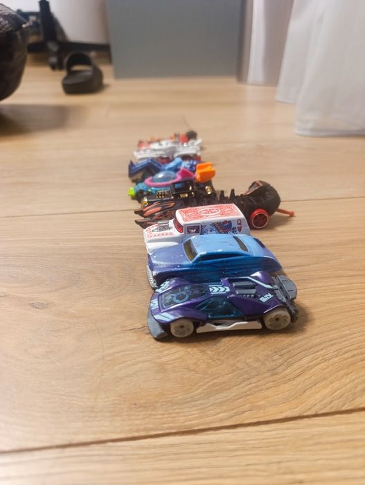 Hot wheels колички