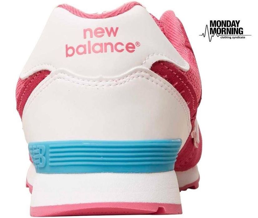 New Balance • 574