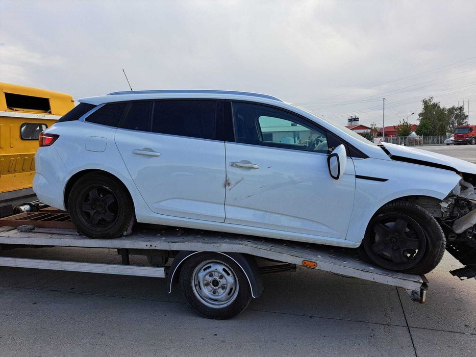 Dezmembrez Renault Megane 4 Estate 1.5 BlueDci K9K-U8 95 Cai