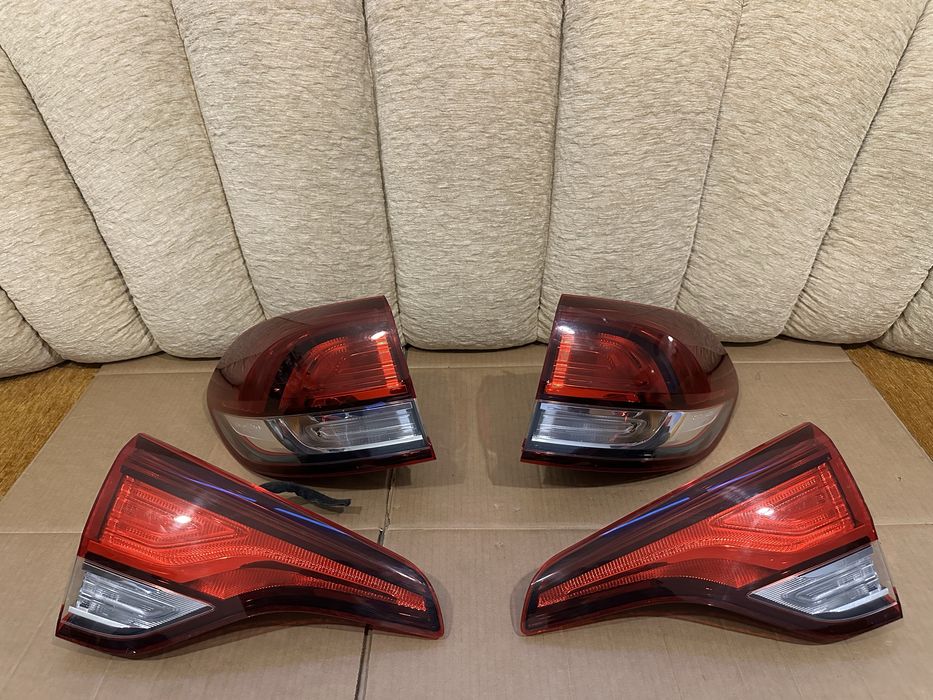 Stopuri / Triple Renault Scenic 4, 2016-2022, Edge light design