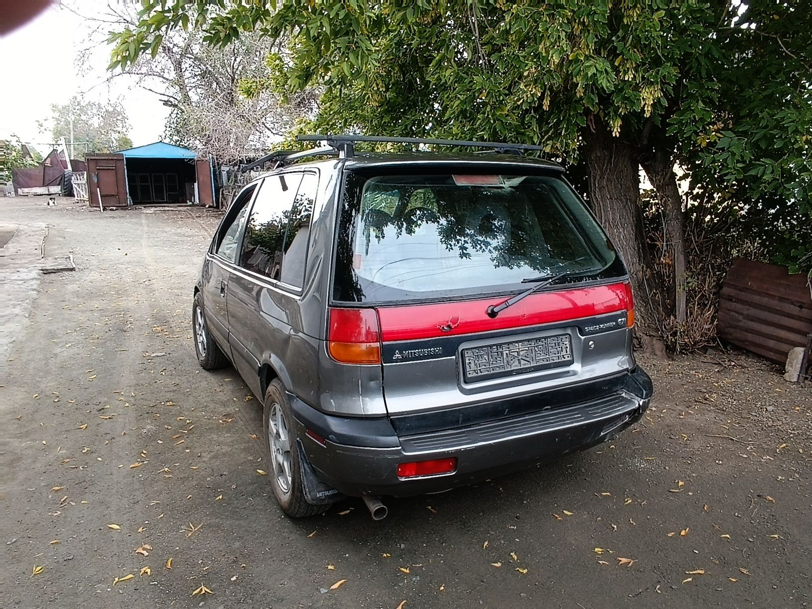 Продам Авто  Mitsubishi Space Runner