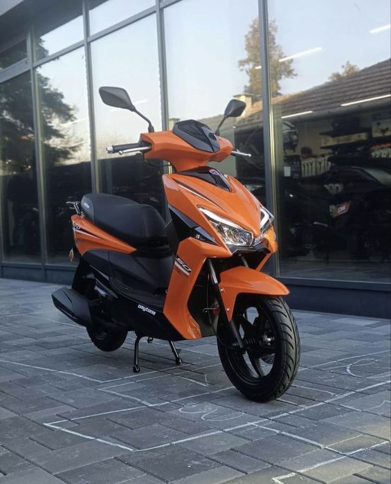 Vand scuter  revo50