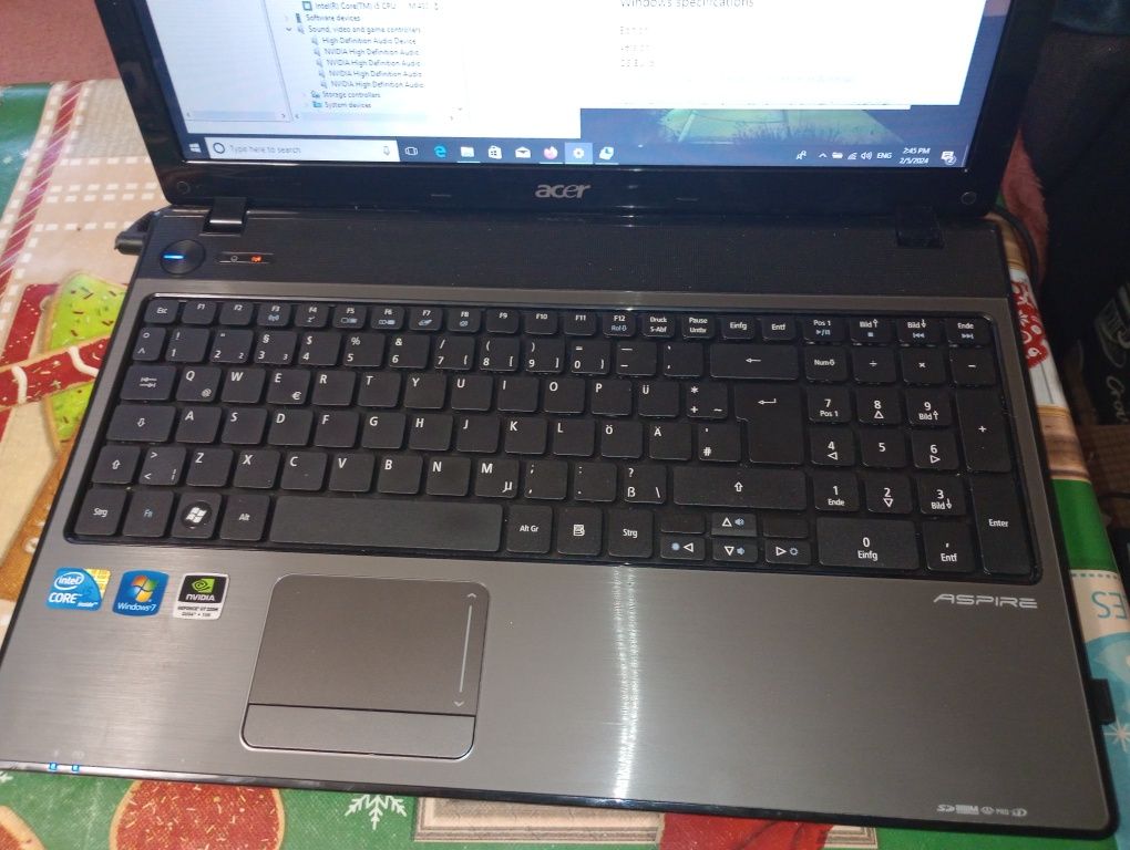 Laptop Acer , intel i5, 6 gb ram ,webcam, HDMI, video dedicat