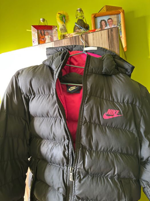 Оригинално яке Nike за дете на 11-12 години