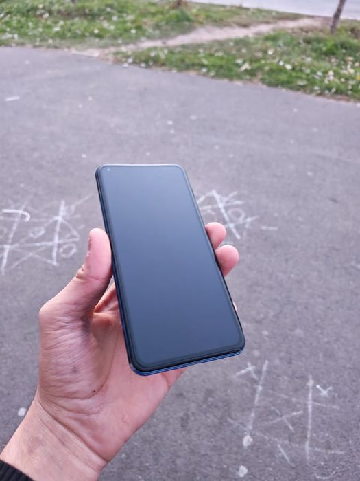 Xiaomi 11 lite 128/8+6 ( Не путать с Mi )