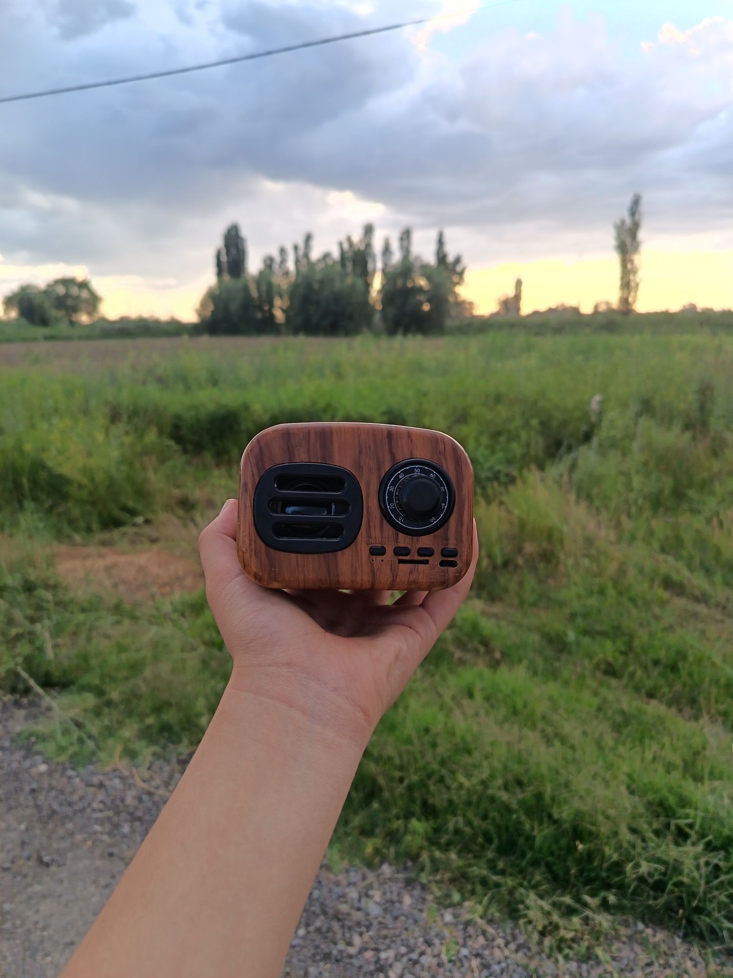 Продаю старую радио