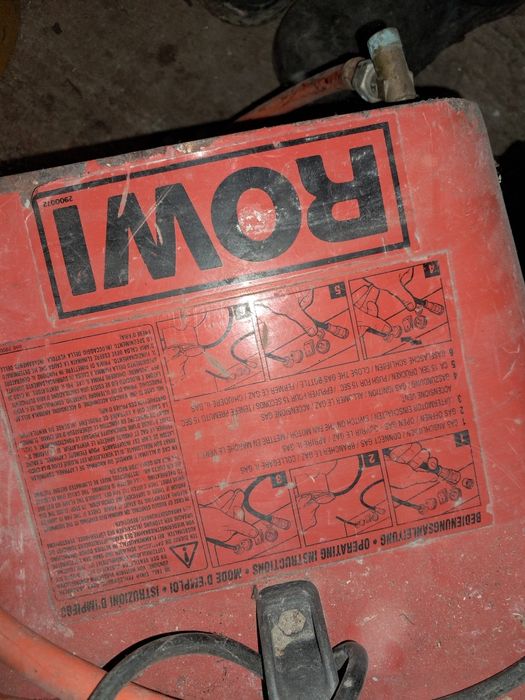 Vând aeroterma pe gaz