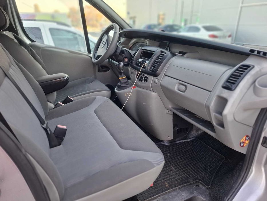 Opel Vivaro  2.0 CDTI - 3 locuri - înscrisă RO