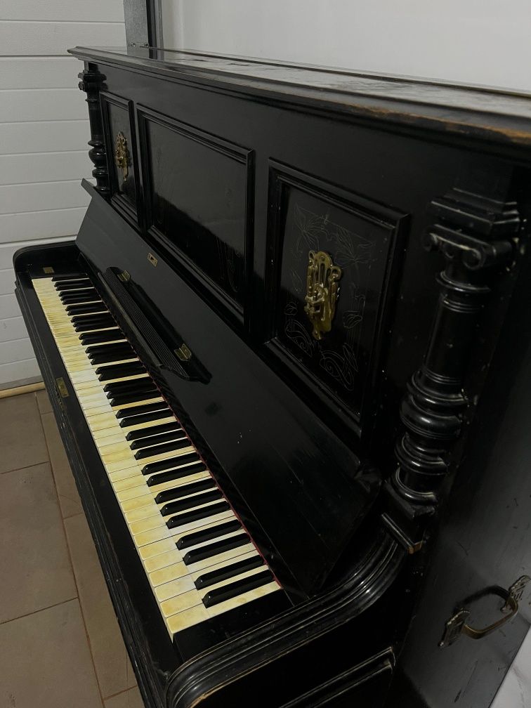 Pianină de colecție G. Klingmann & Co. Berlin – stil antic