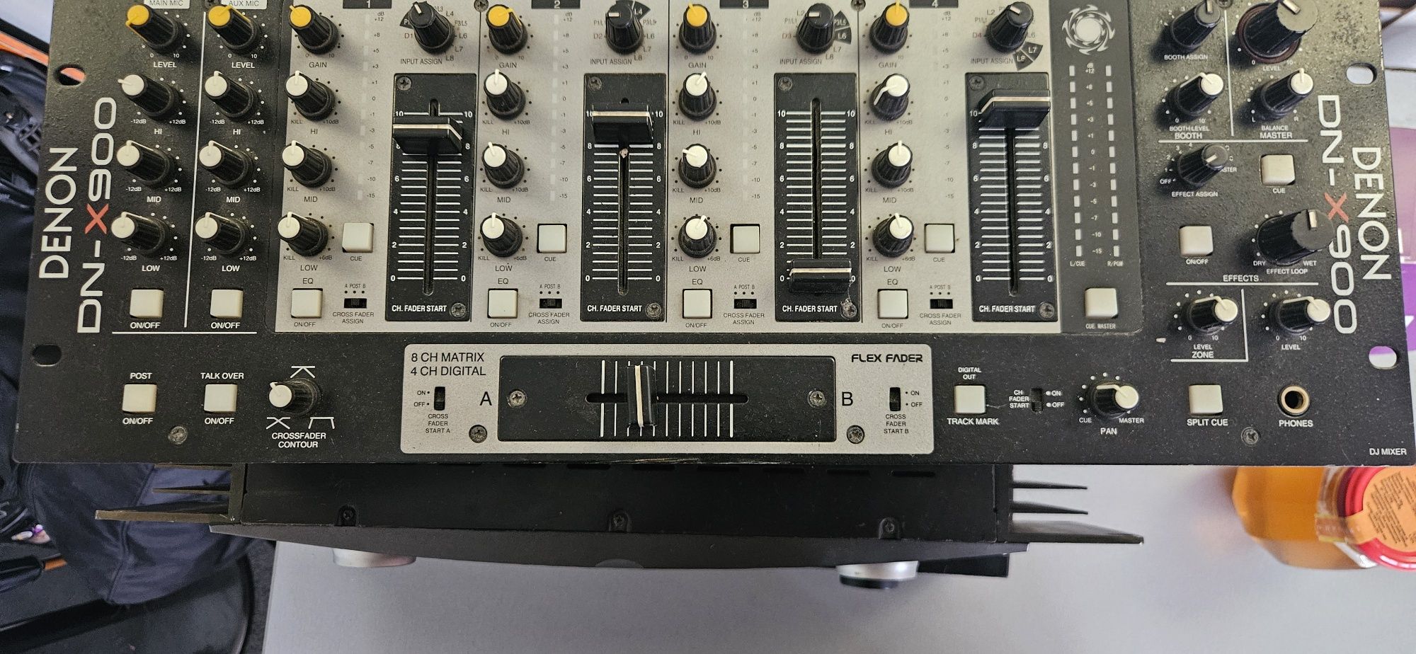 Кросфейдър,  VCA crossfader Денон DN- X900