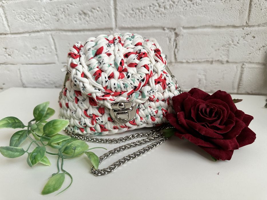 Малки чантички за момиченца ръчна изработка