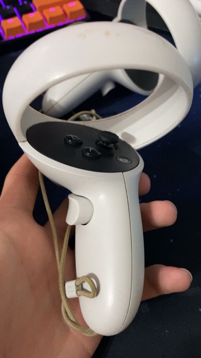 VR meta oculus quest 2 headset