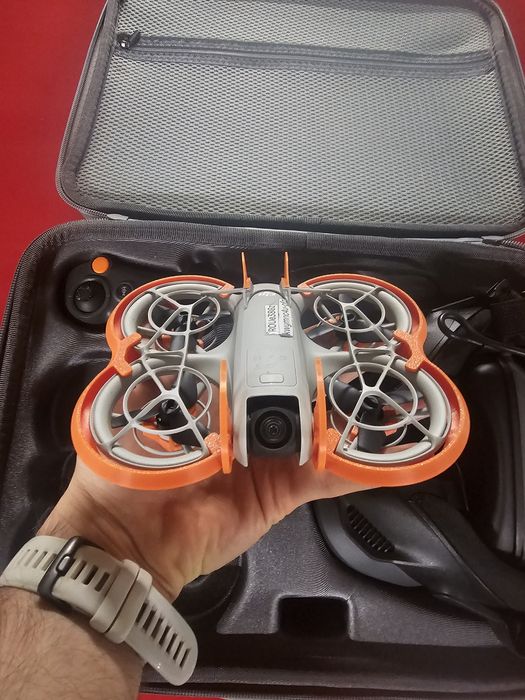 Drona DJI Neo Motion Fly More Combo, 650 de zile de DJI Care, husa