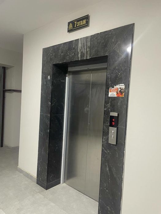 Ул.Бабура  Новостройка   Зарафшон сити.  3 ком