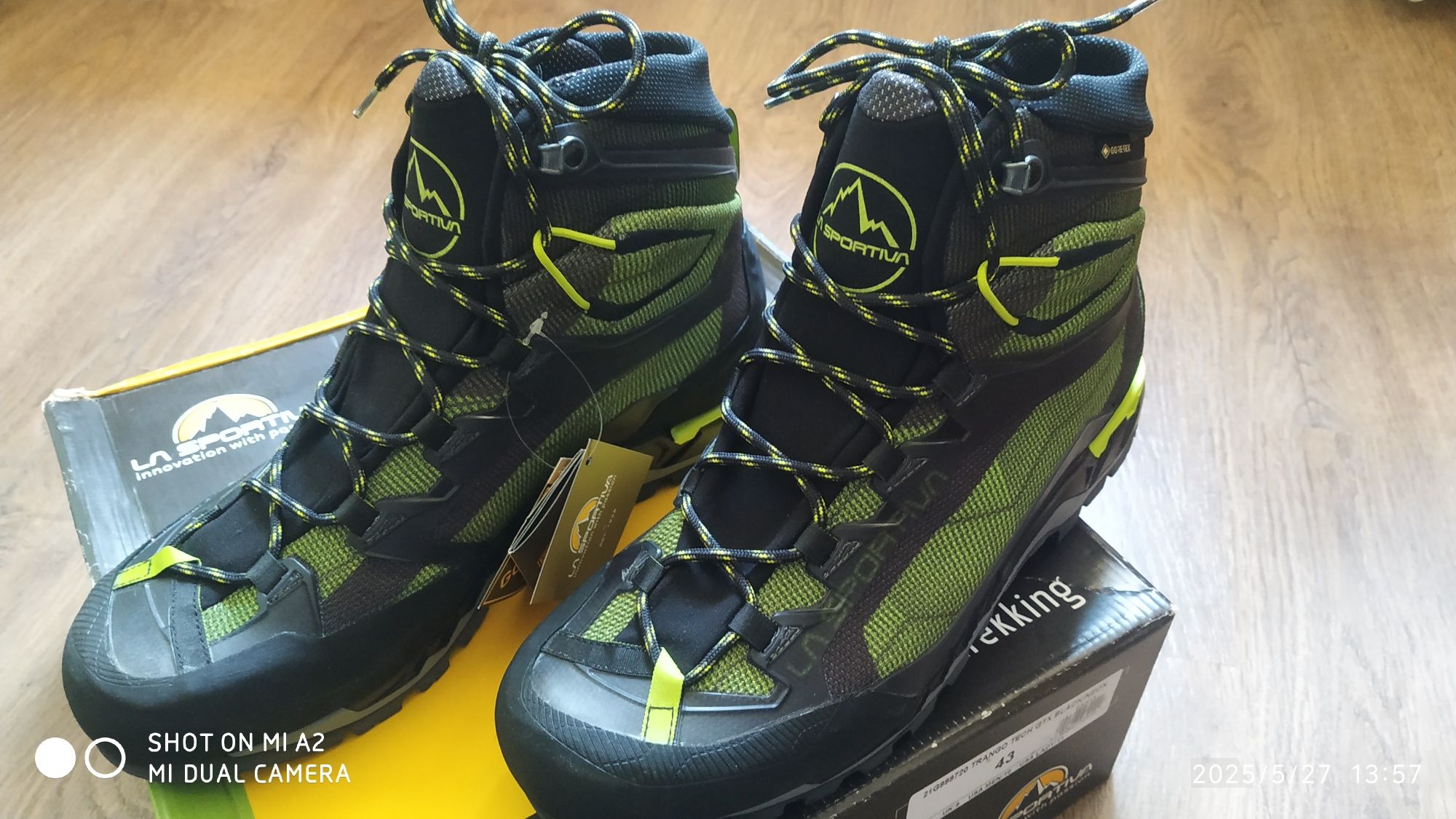 La Sportiva Trango Tech GTX Black Neon