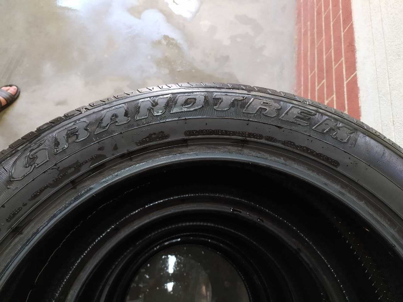 Продаётся 21 дюймовые  шины   275/50R21. Lexus 570