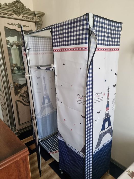 Продаётся трюмо и детский складной шкаф