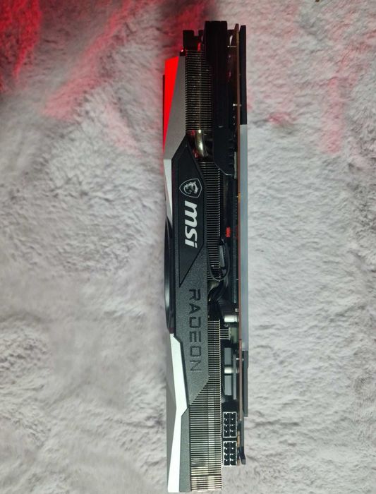 Видео карта Radeon RX 6800 XT GAMING X TRIO 16G