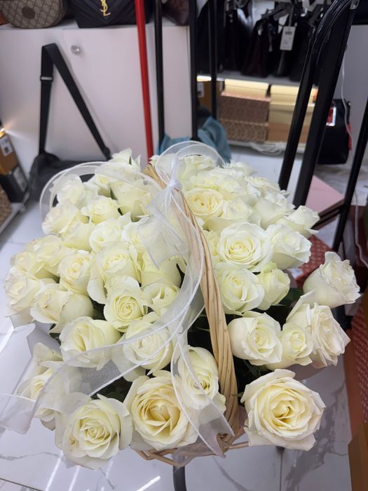 Цветы свежые,55шт