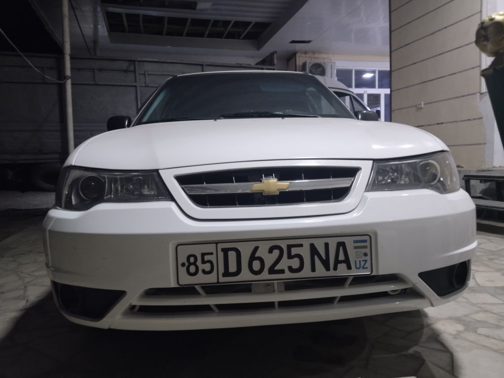 Nexia 2 DOHC avtomobil