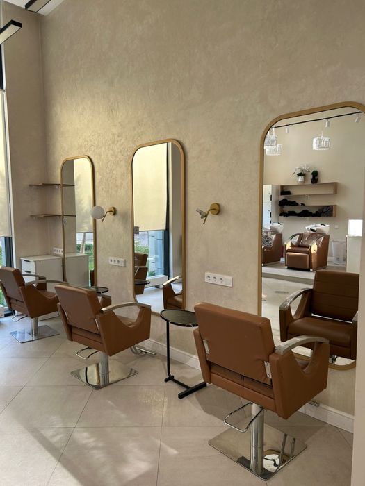 Сдам место для парикмахера в действующем салоне