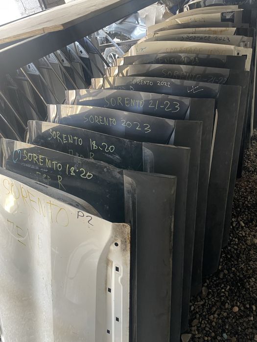 Передние и задние двери Kia Sorento Соренто  оригинал