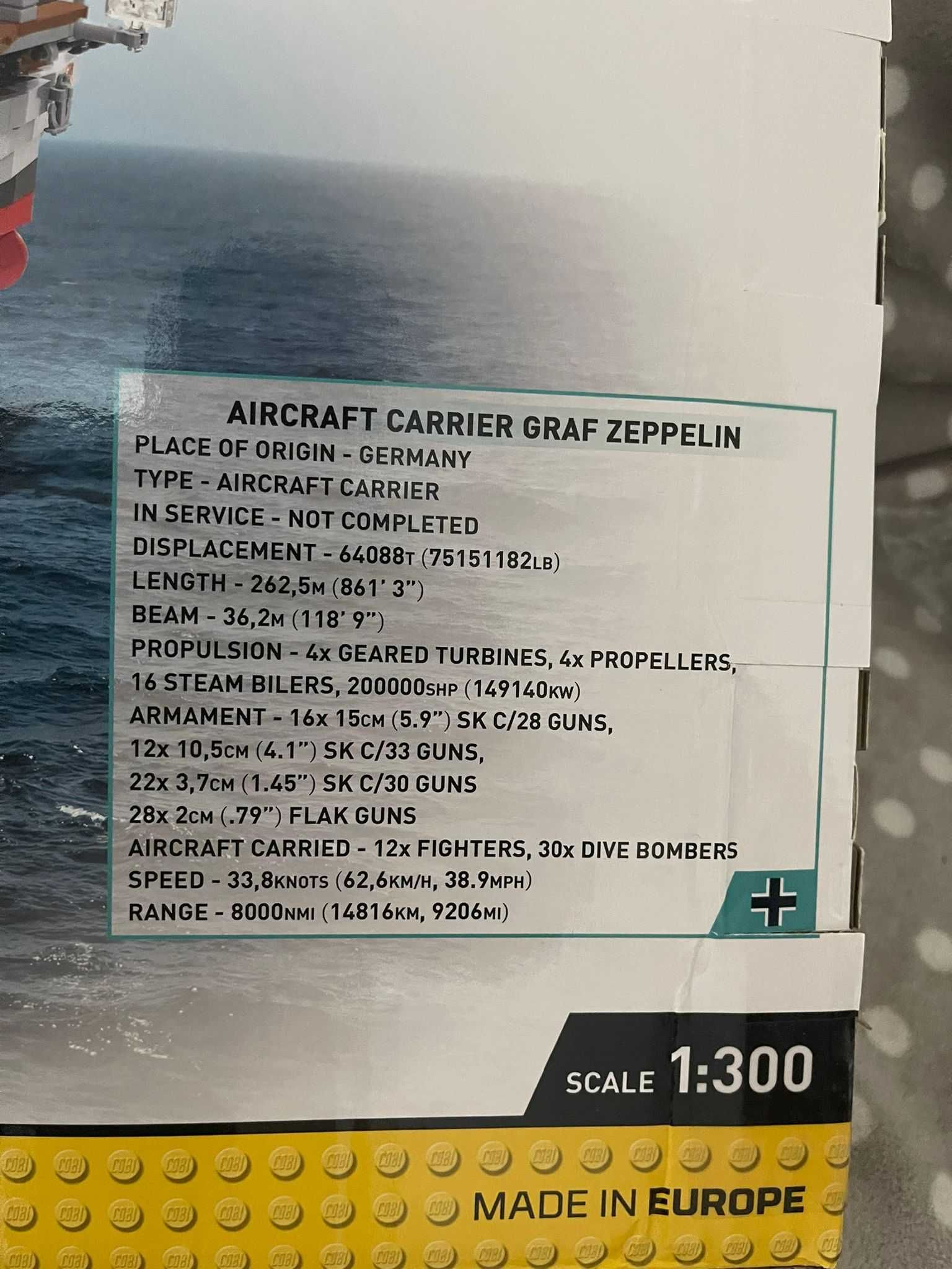 Vand Set de Construit Aircraft Carrier Graf Zeppelin Cobi 3136 piese