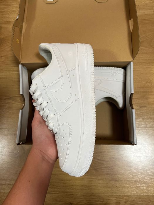 Nike air force 1 бели