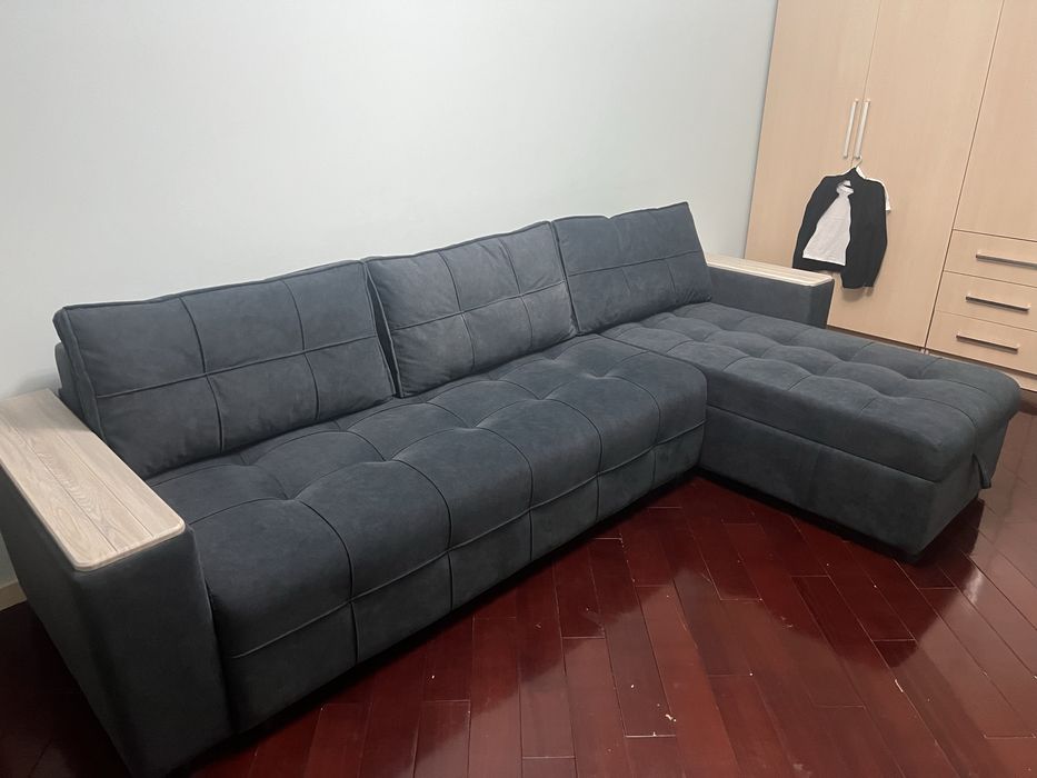 Диван угловой в отличном состоянии