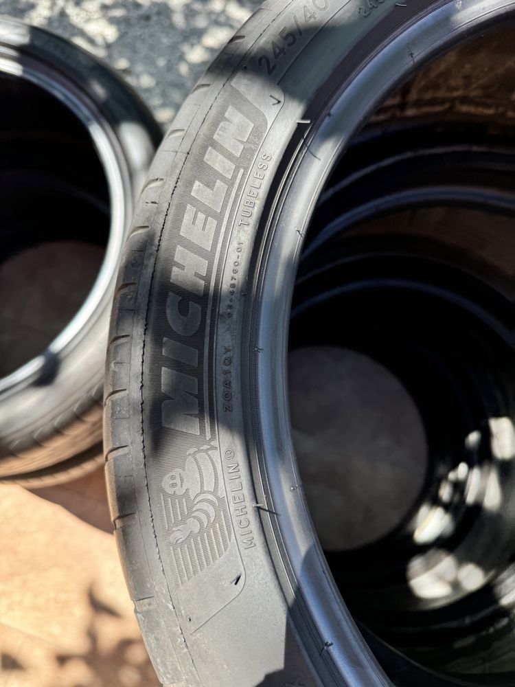 Michelin 245/40/18