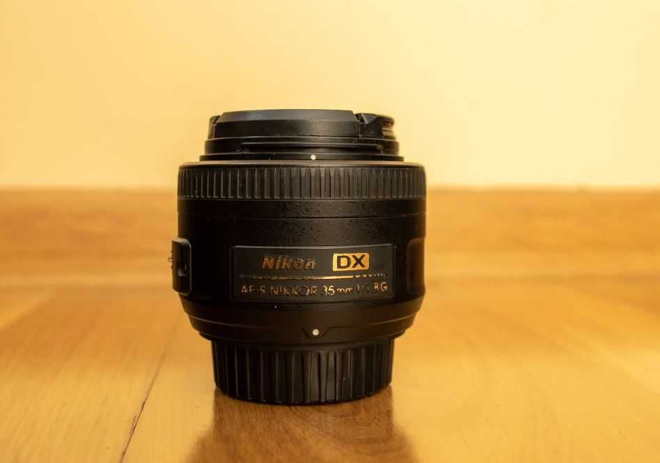 Obiectiv Nikon 35mm f1.8G DX