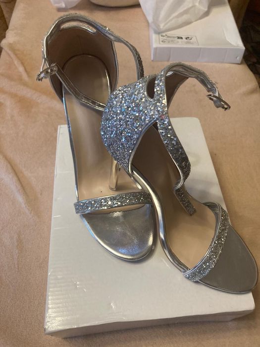 Sandale elegante pentru ocazii/petreceri
