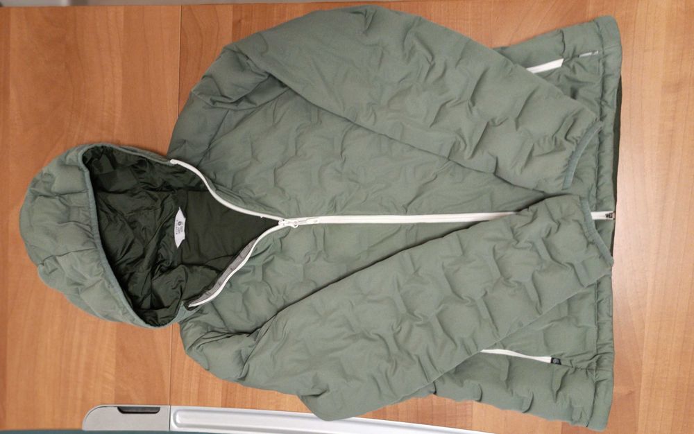 Mountain Hardwear-Пухено-Много Запазено