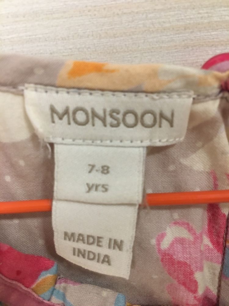 Bluza marca Monsoon (Accessorize), mar. 7-9 ani