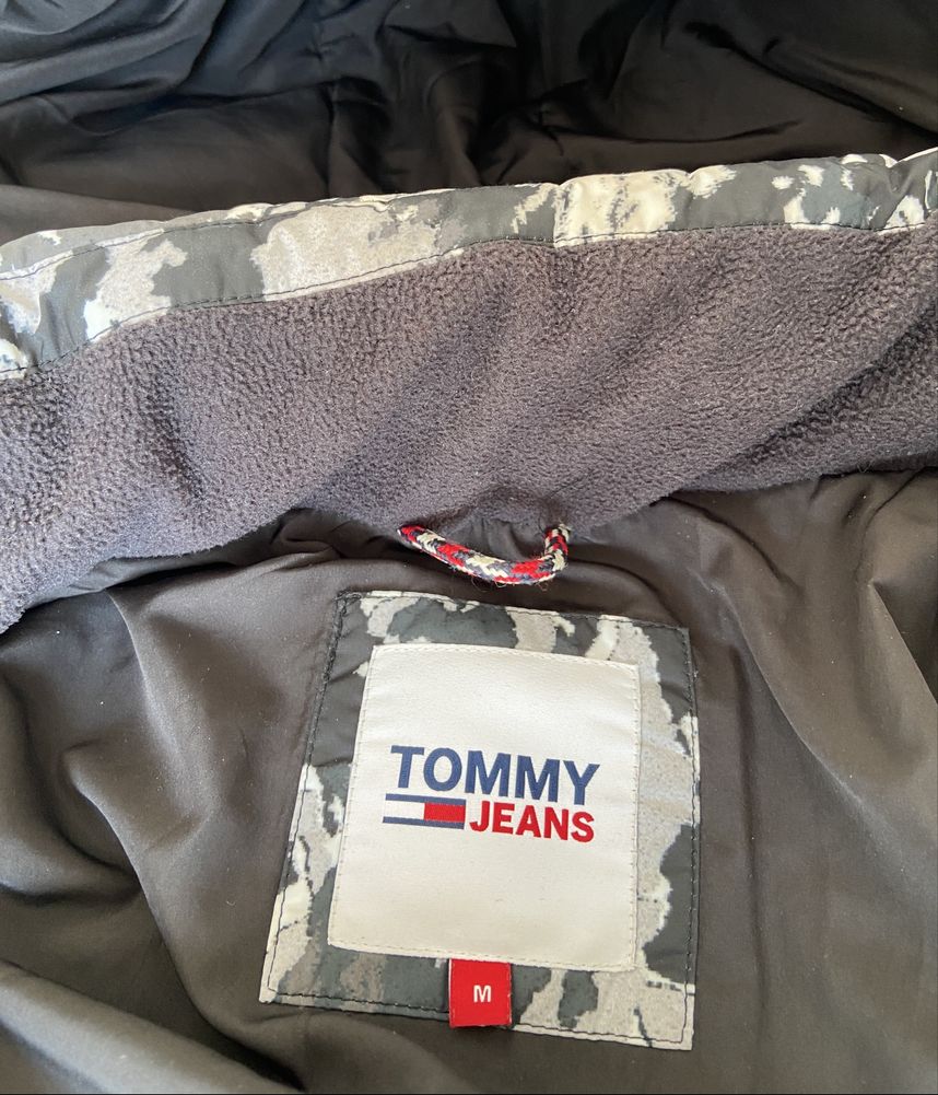 Дебело зимно яке Tommy Jeans - размер М
