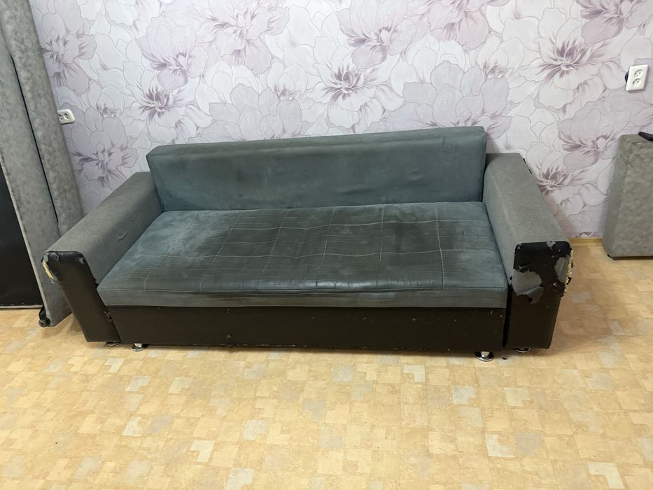 продам диван 5000тг, могу помочь выгрузить