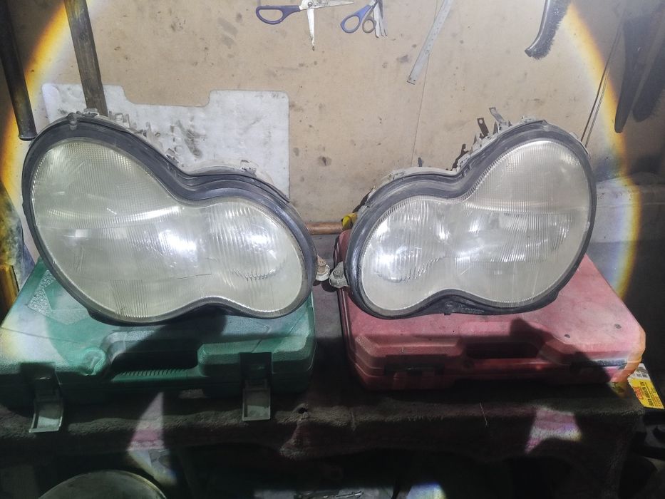 Продам фары на Мерседес W203