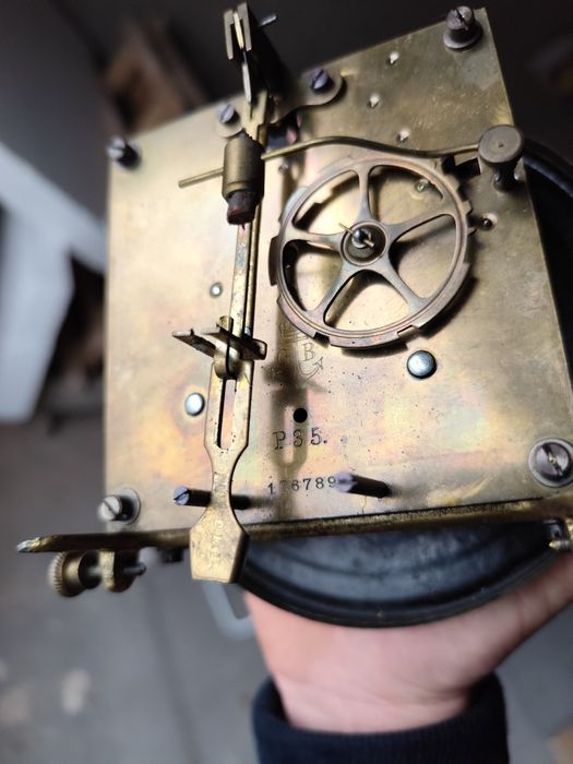 Gustaf beker стенени часовници 150лева