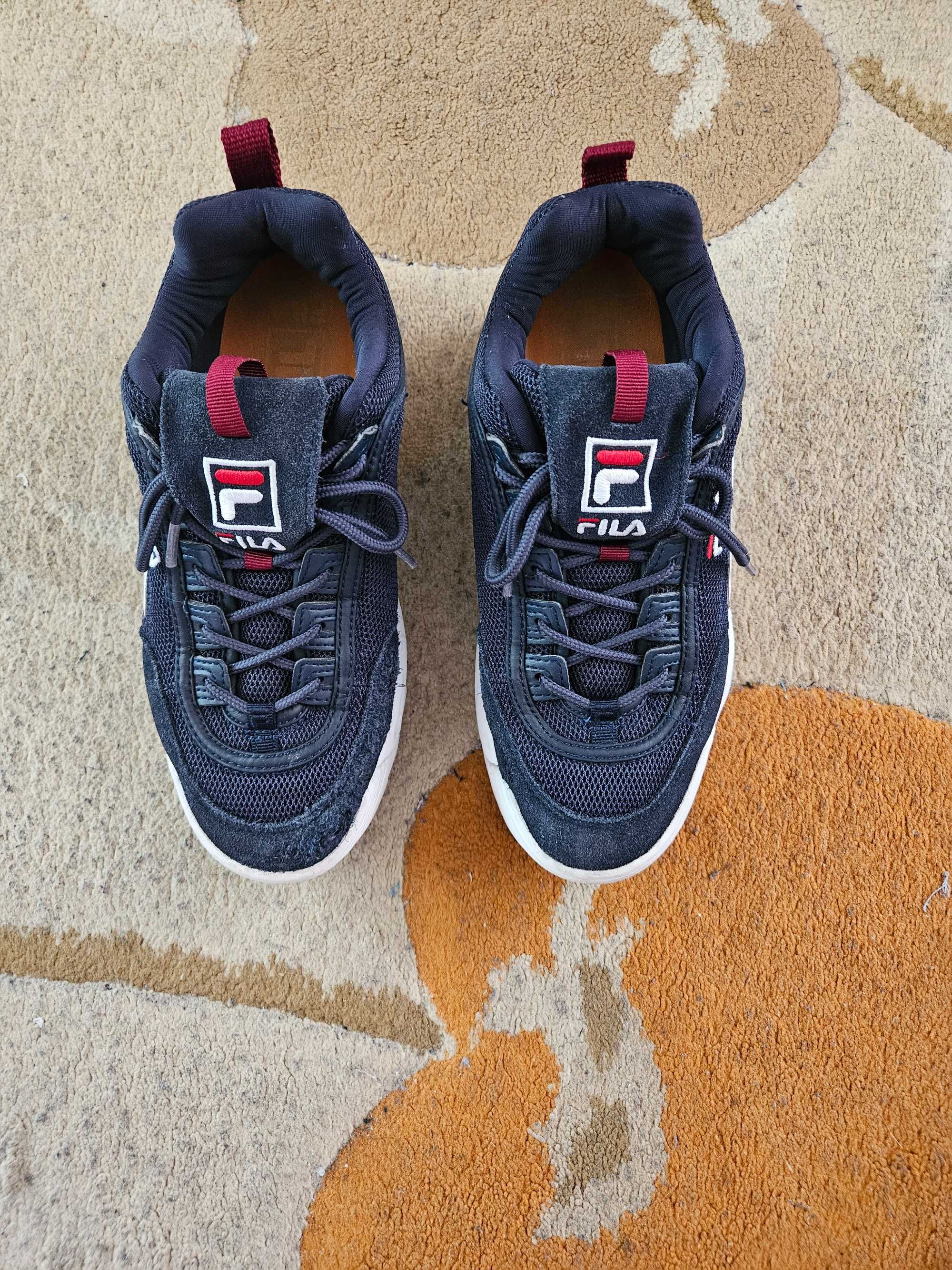 Дамски маратонки Fila номер 40