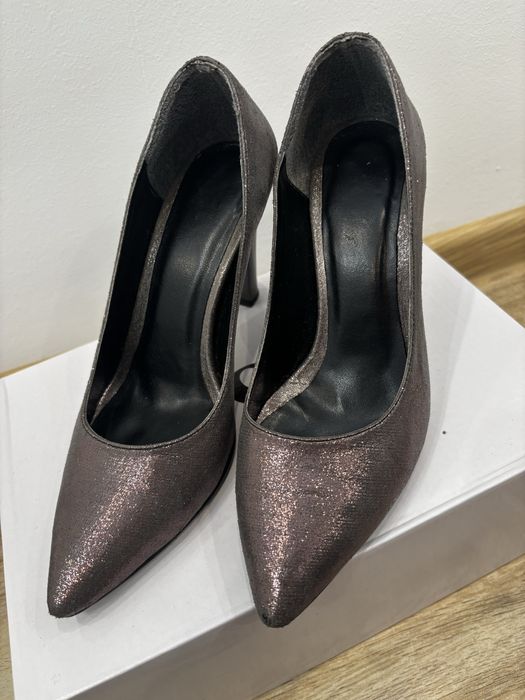 Дамски обувки на ток